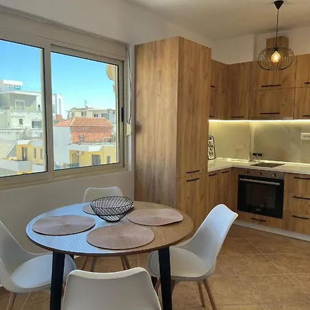 Breeze Seaview Apartment